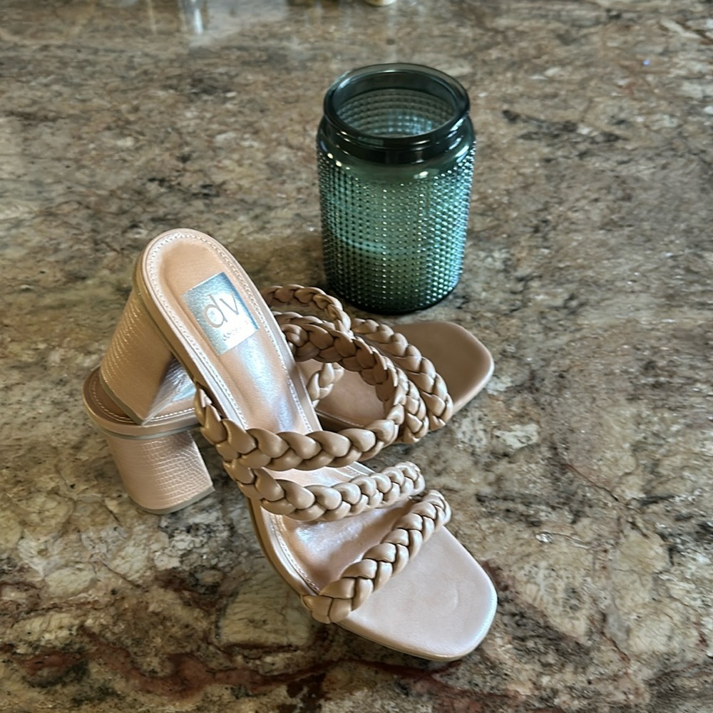 Dolce Vita heels 7.5